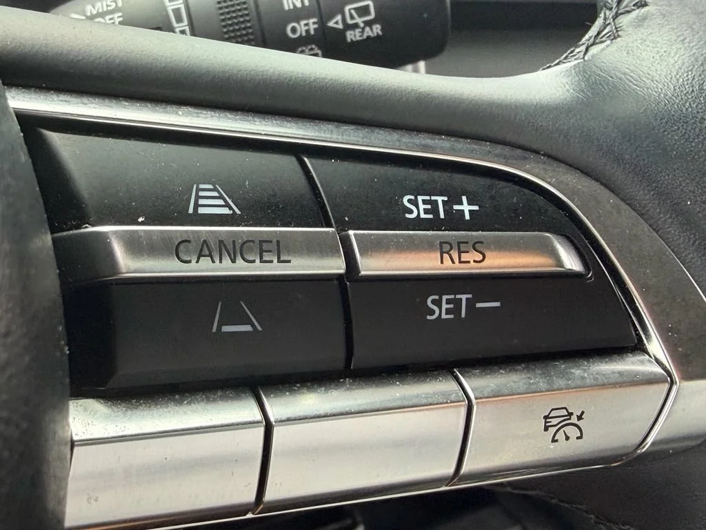 Used 2025 Wind Chill Pearl Mazda 2.5 S Preferred Package image 28