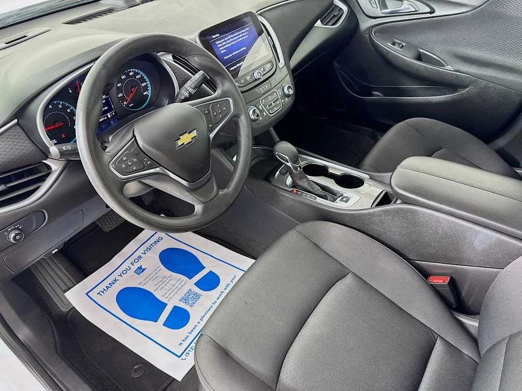 Used 2024 White Chevrolet LT image 9