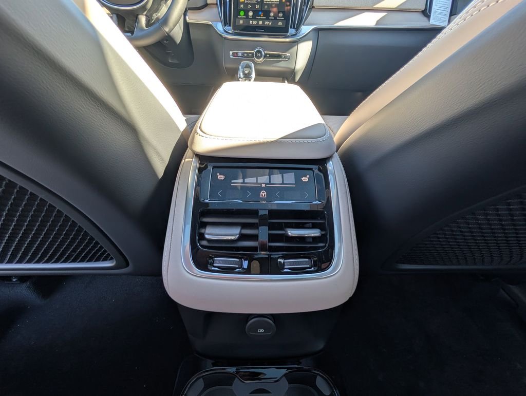 New 2026 Black Volvo T8 Ultra image 12