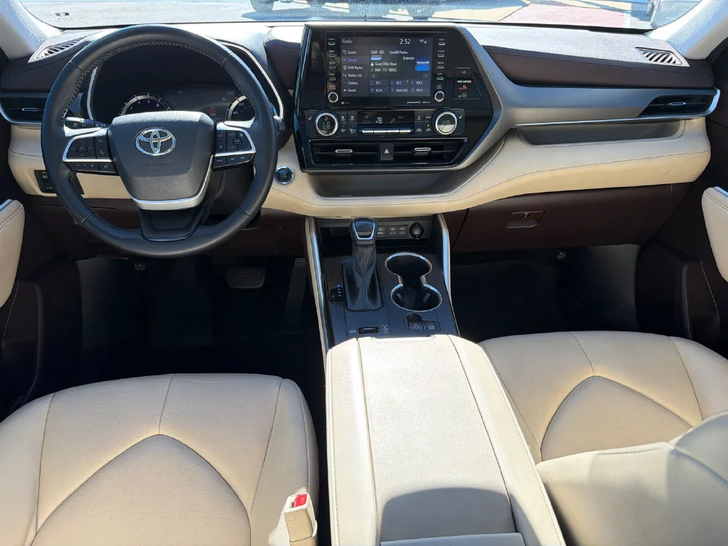 Used 2022 Blue Toyota XLE image 23