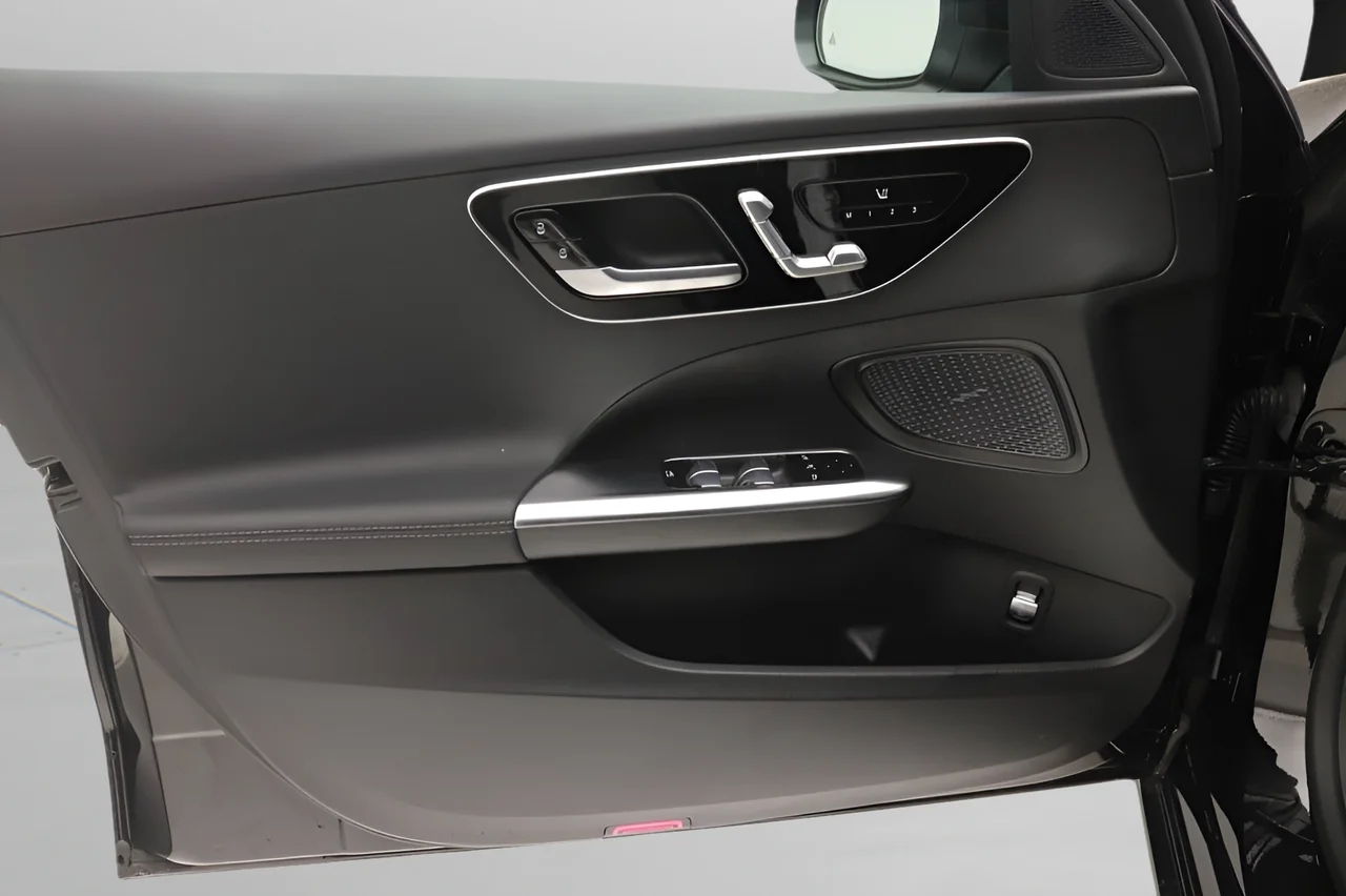 2023 Mercedes-Benz C-Class Sedan C 300 - Photo 17
