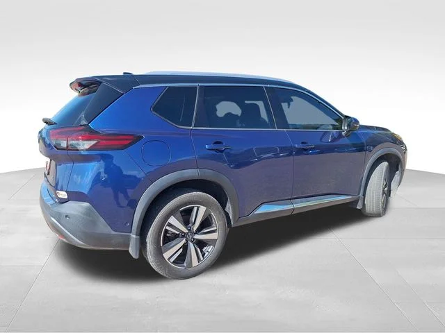 Used 2023 Blue Nissan SL image 8
