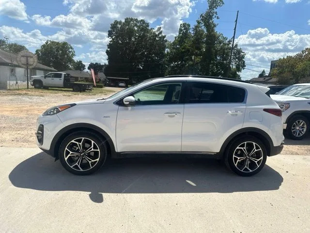Used 2021 White Kia SX image 8