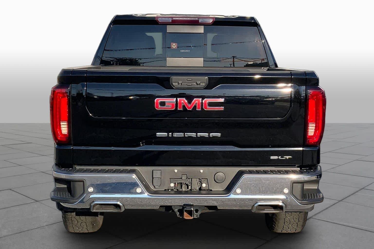 Used 2023 Onyx Black GMC SLT image 5