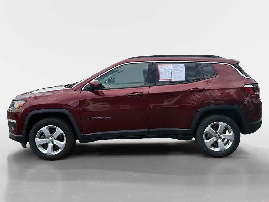 Used 2021 Velvet Red Pearlcoat Jeep Latitude image 7