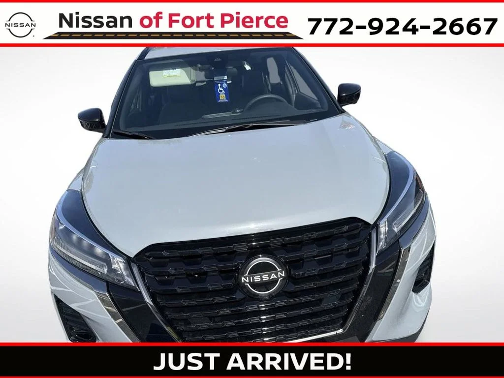 Certified Used 2024 Gray Nissan SR image 1