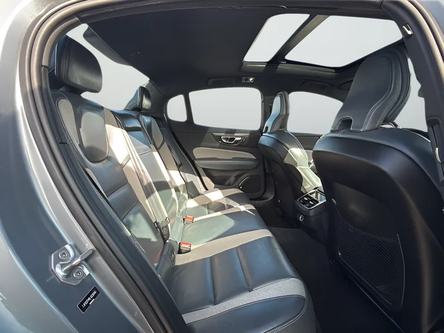 Used 2020 Gray Volvo T5 R-Design image 10