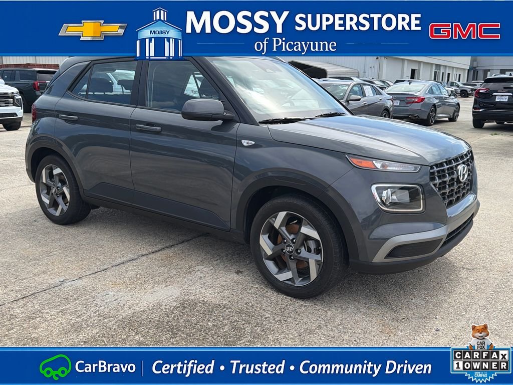 Used 2025 Gray Hyundai SEL image 9