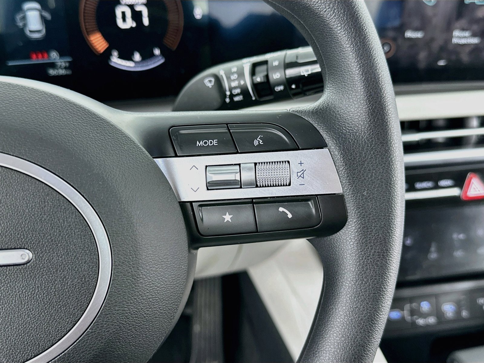 2025 Hyundai Tucson SEL - Photo 15