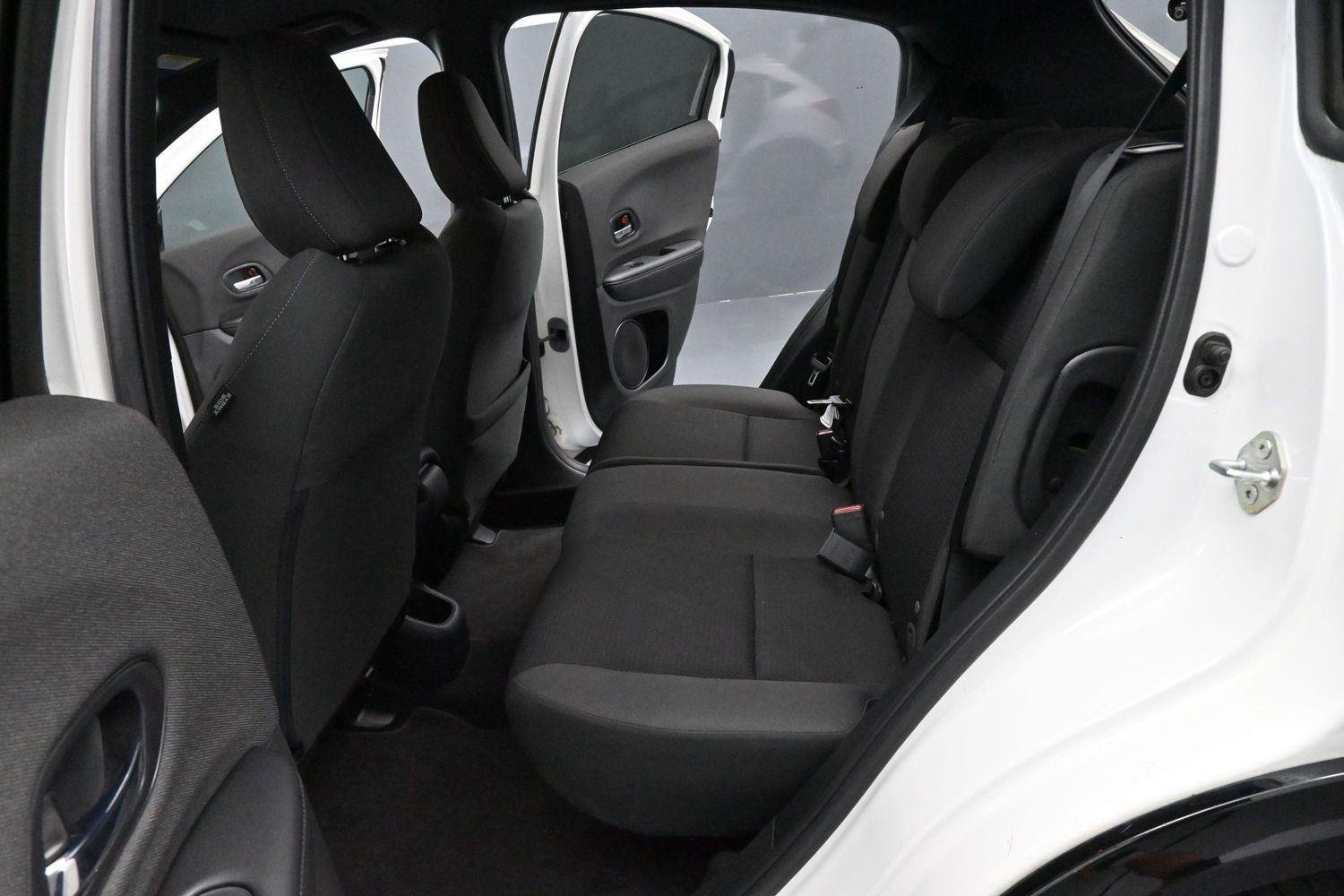 Used 2022 Platinum White Pearl Honda Sport image 25