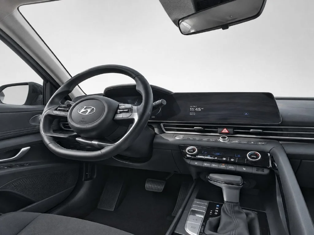 Used 2023 Black Hyundai SEL image 28