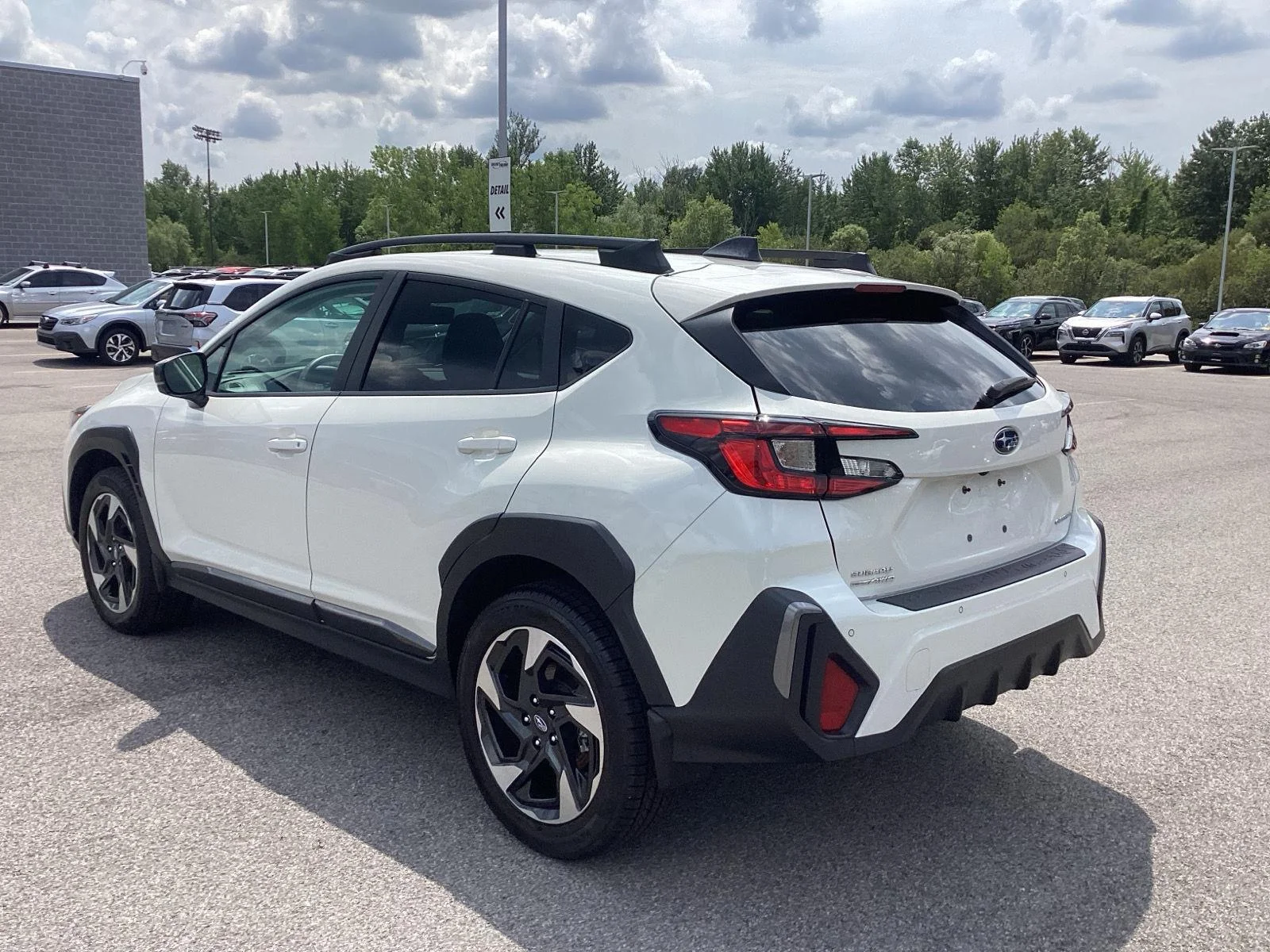 Used 2024 Crystal White Pearl Subaru Limited image 5