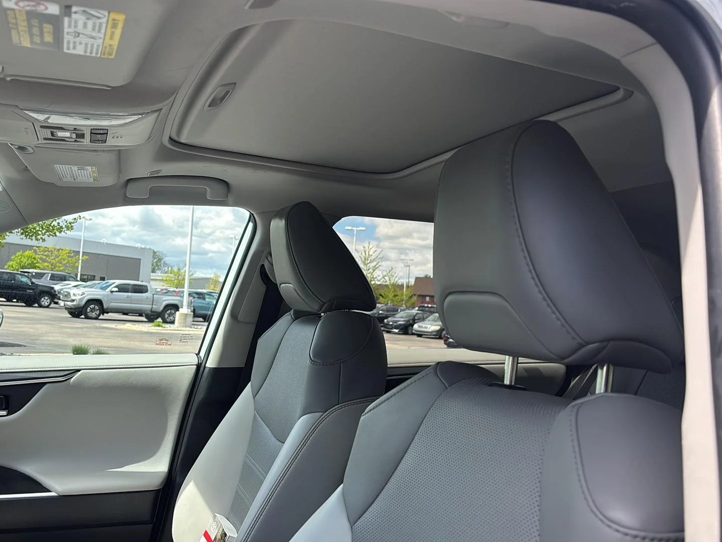 Used 2023 Wind Chill Pearl Toyota Limited image 38
