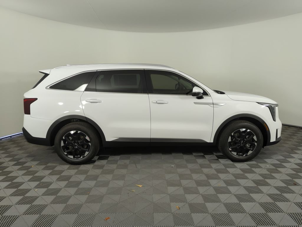 New 2026 Glacial White Pearl Kia S image 8