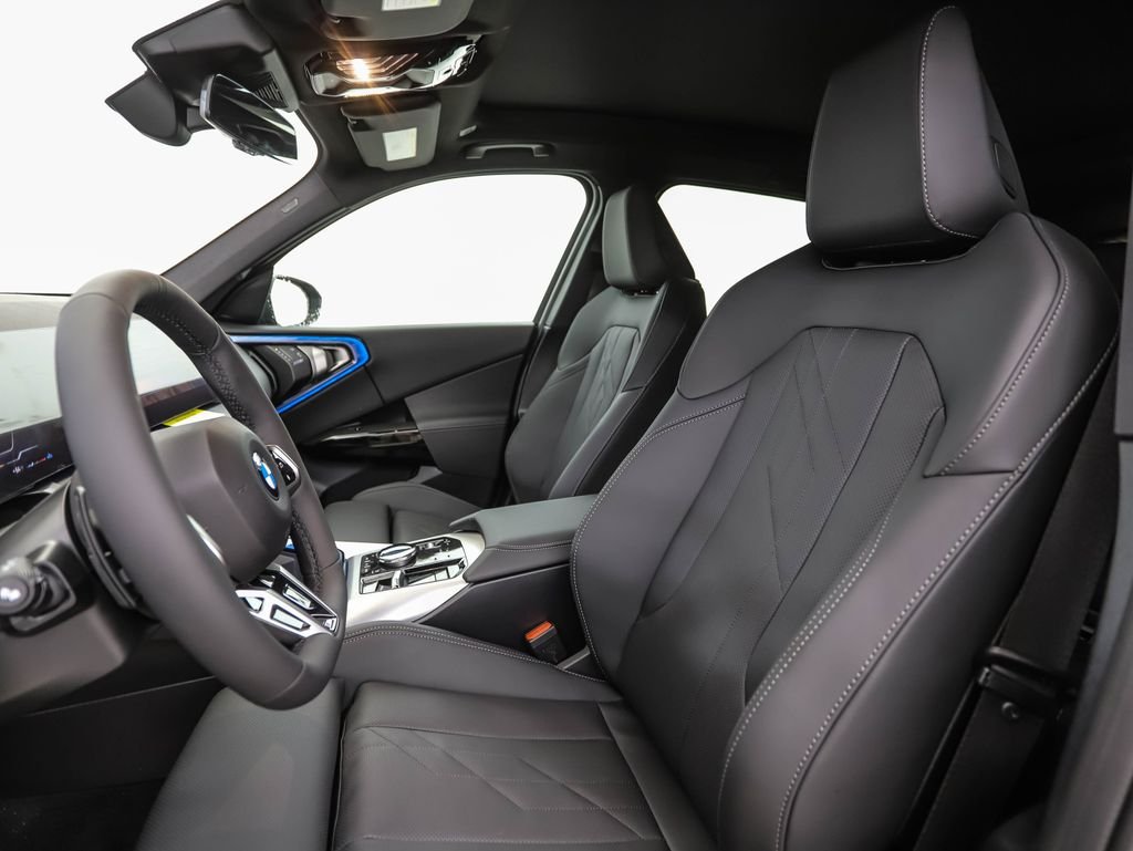 New 2026 Dark Graphite BMW 30 xDrive image 11