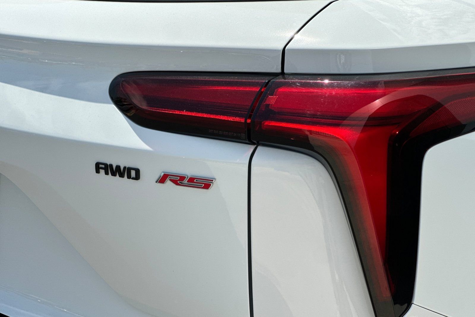 Used 2024 White Chevrolet RS image 35
