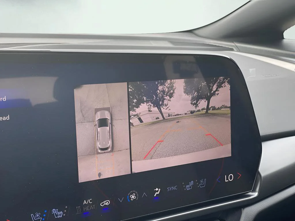 2025 Chevrolet Equinox EV RS - Photo 14