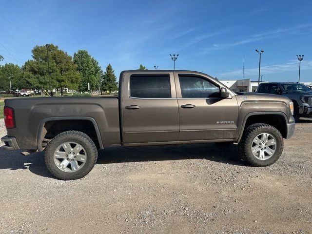 Used 2015 Brown GMC SLE image 16