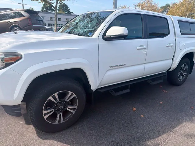 Used 2018 Super White Toyota TRD Sport image 6