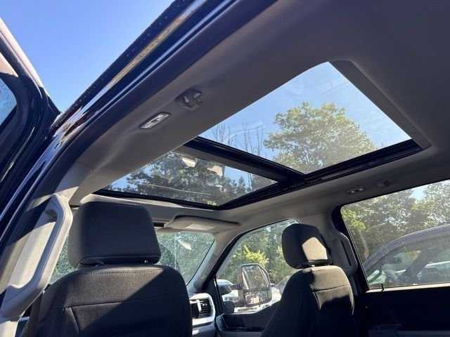 Used 2024 Black Metallic Ford XLT image 10