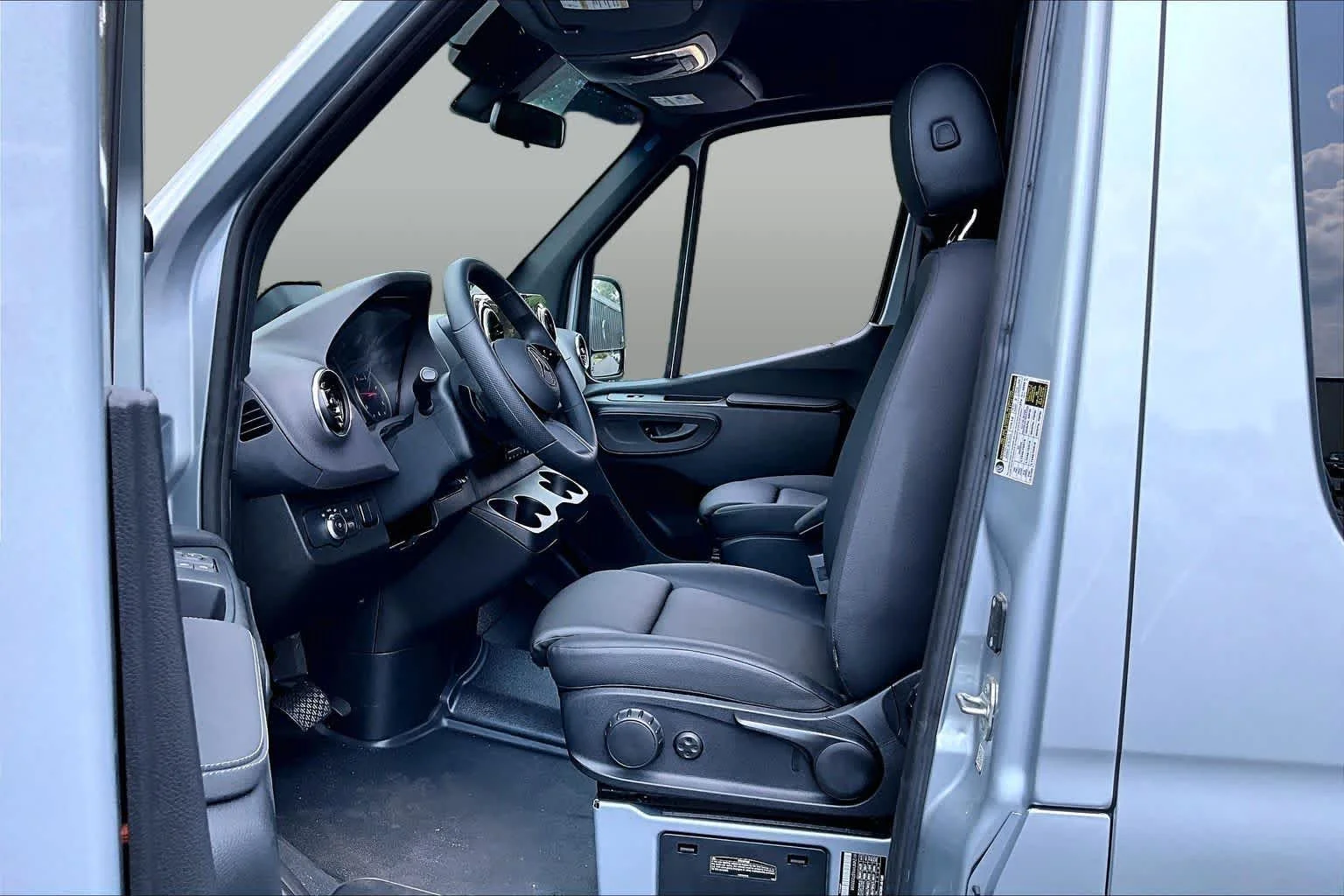 2025 Mercedes-Benz Sprinter Passenger Van Base - Photo 13