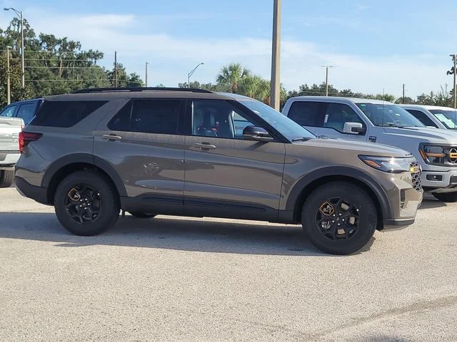 New 2027 Gray Ford Tremor image 4