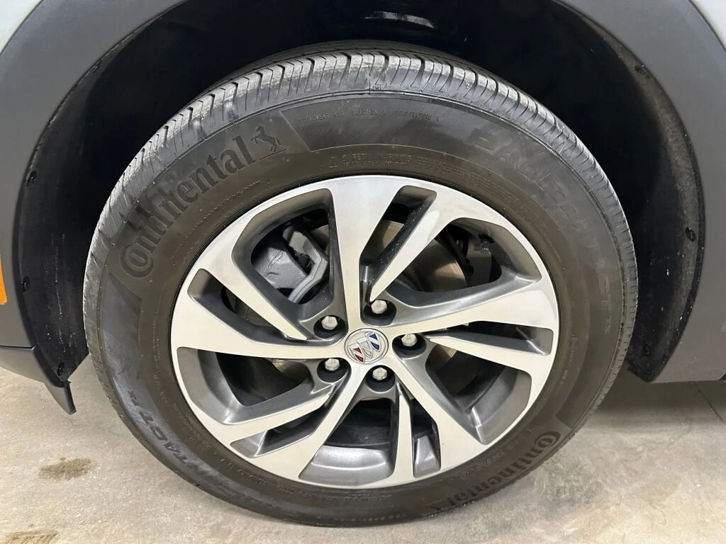 Used 2023 Moonstone Gray Metallic Buick Essence image 38