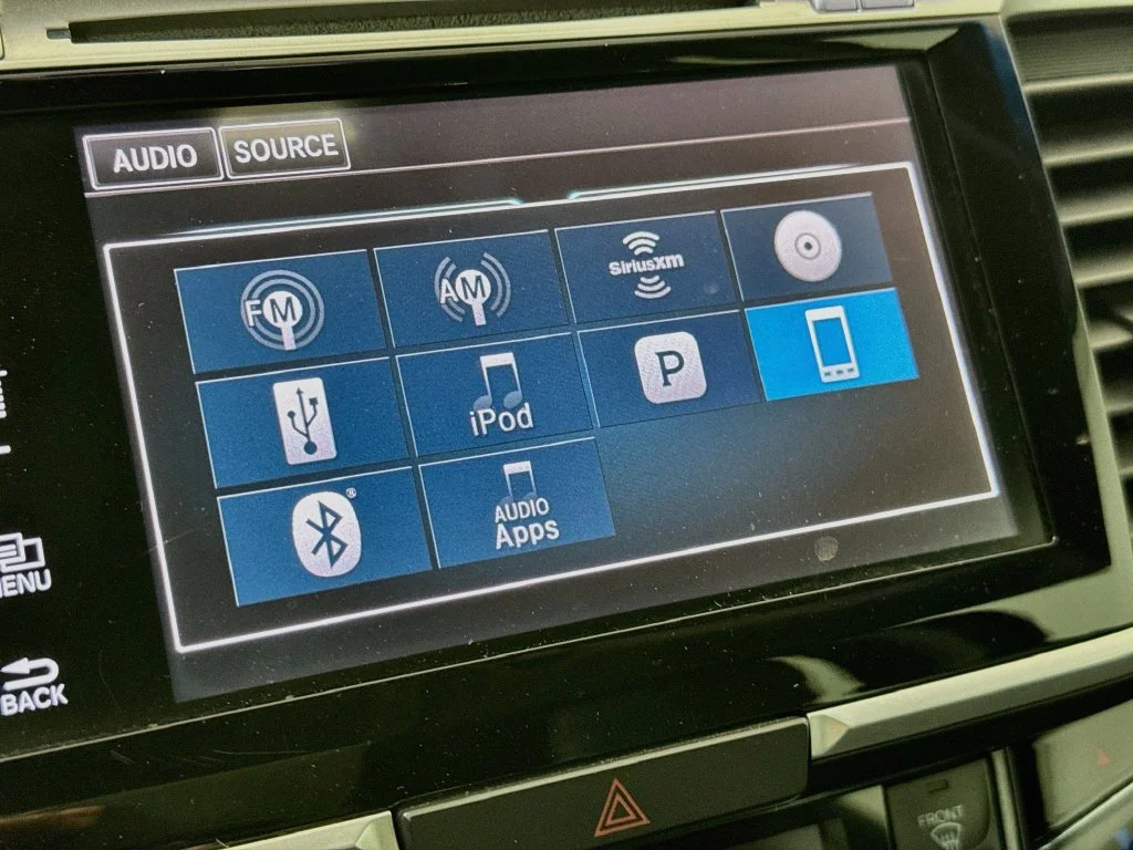 Used 2016 Black Honda EX-L image 17