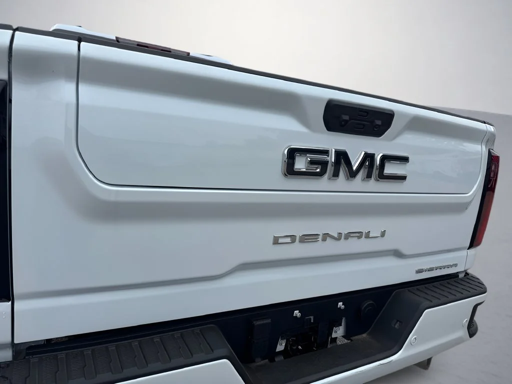 New 2026 White GMC Denali Ultimate image 38