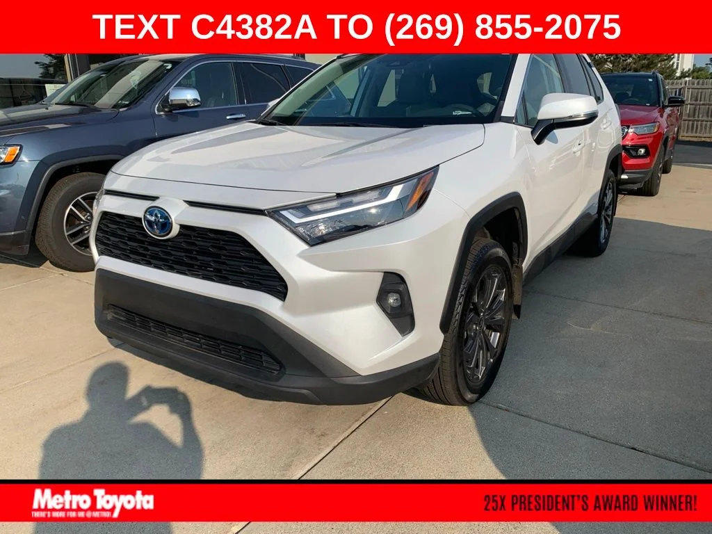 Certified Used 2023 Beige Toyota XLE Premium image 1