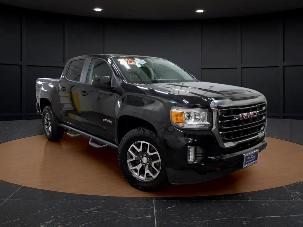 2022 GMC Canyon 4WD AT4 Crew Cab Short Box's photo