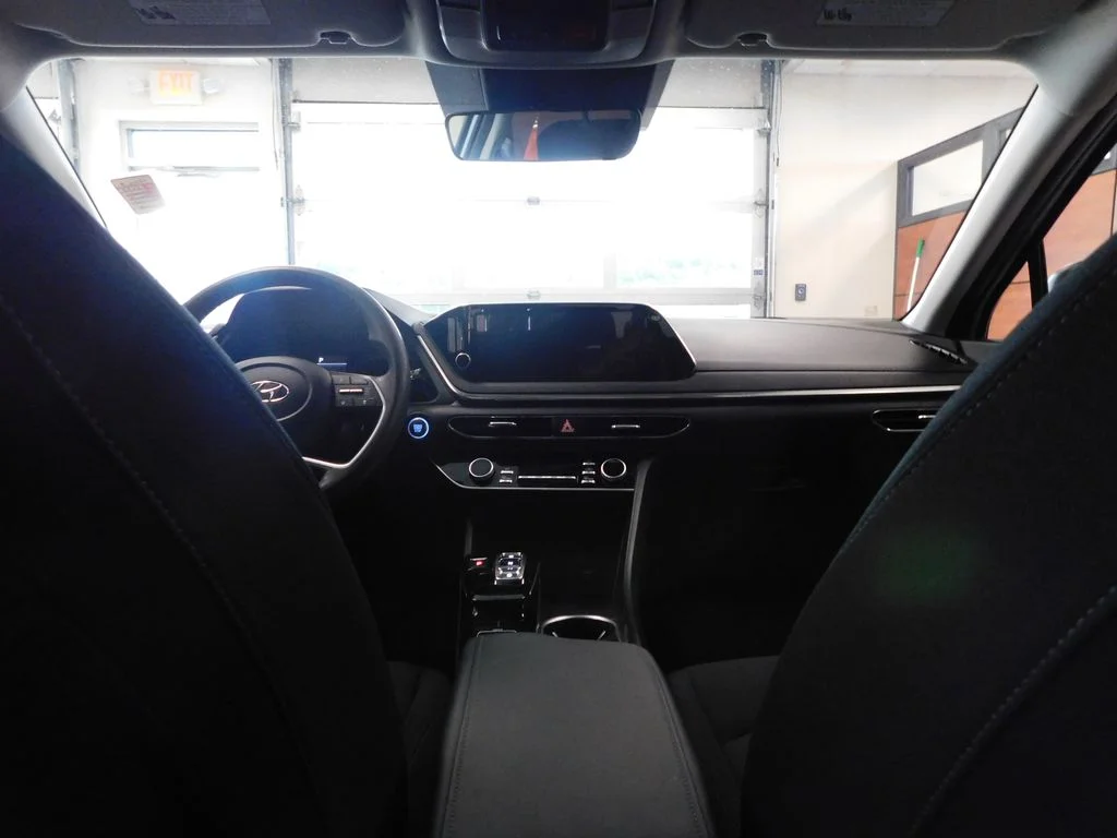 Certified Used 2023 Silver Hyundai SEL image 29
