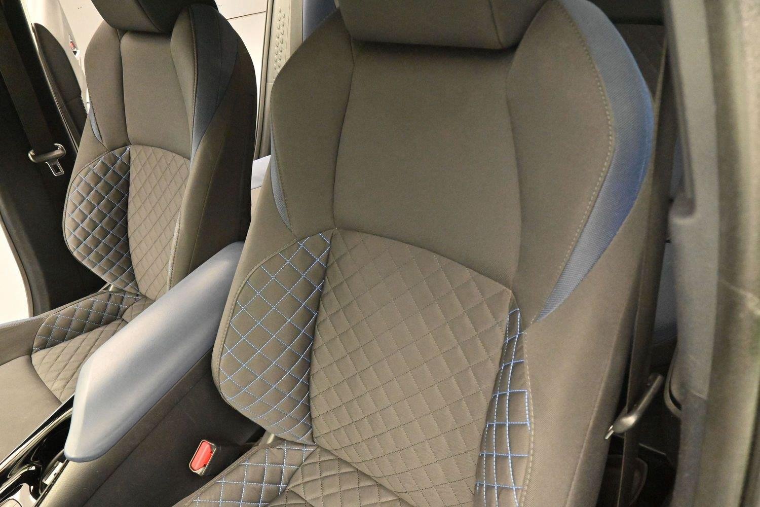 Used 2022 Wind Chill Pearl Toyota XLE image 13