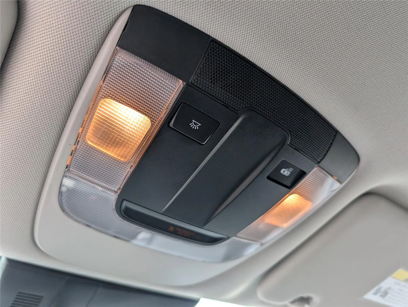 Used 2025 Steel Gray Kia LX image 28