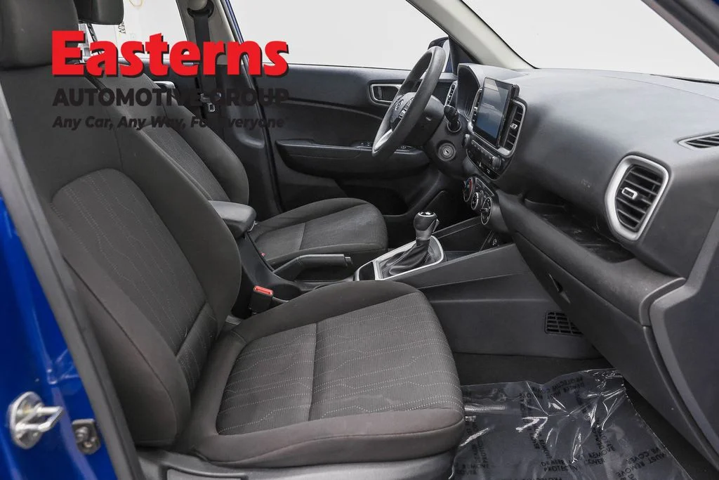 Used 2023 Blue Hyundai SE image 25