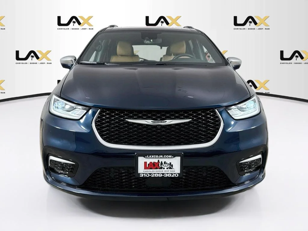 Used 2022 Blue Chrysler Pinnacle image 2