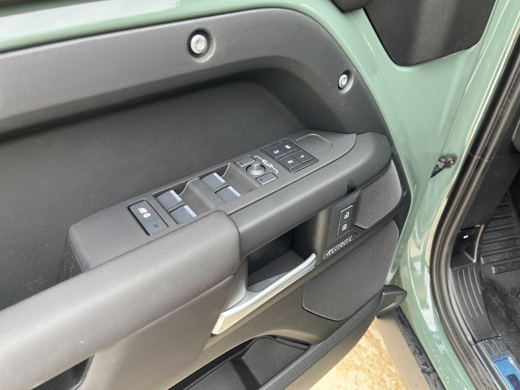 New 2026 Keswick Green Land Rover  image 12