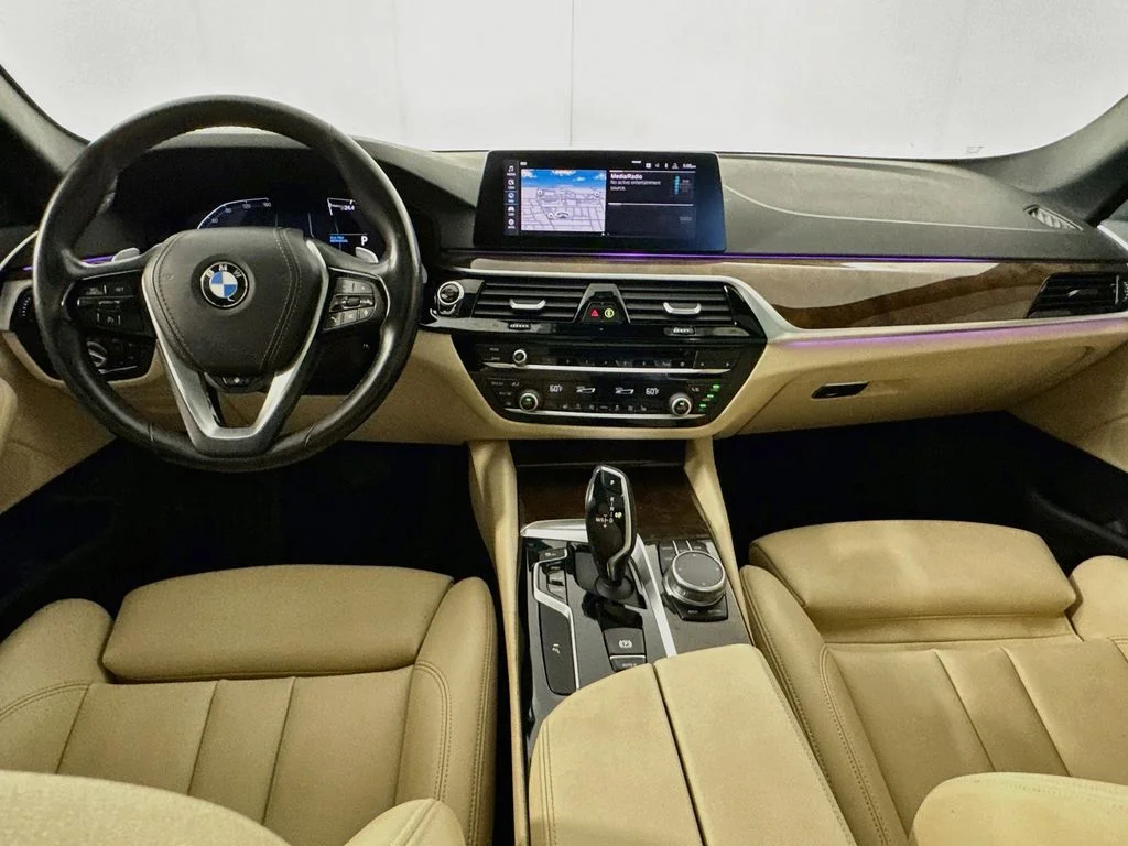 Used 2020 Blue BMW 530i xDrive image 23