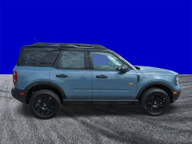 New 2026 Azure Gray Metallic Tri-Coat Ford Badlands® image 3