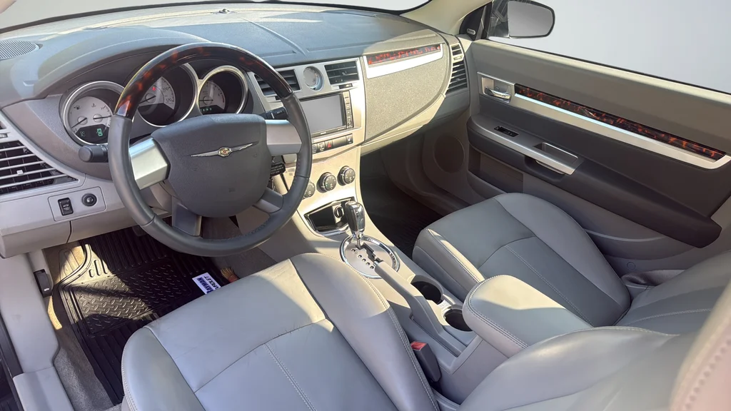 Used 2008 Black Chrysler Limited image 12