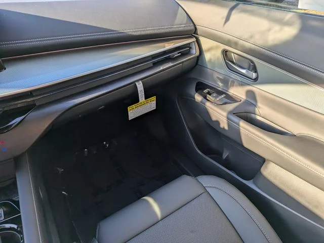 New 2027 Boulder Gray Pearl / Super Black Two-tone Nissan Dark Armor image 12