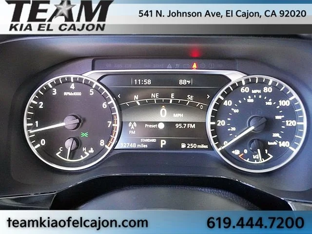 Used 2024 Silver Nissan SL image 37