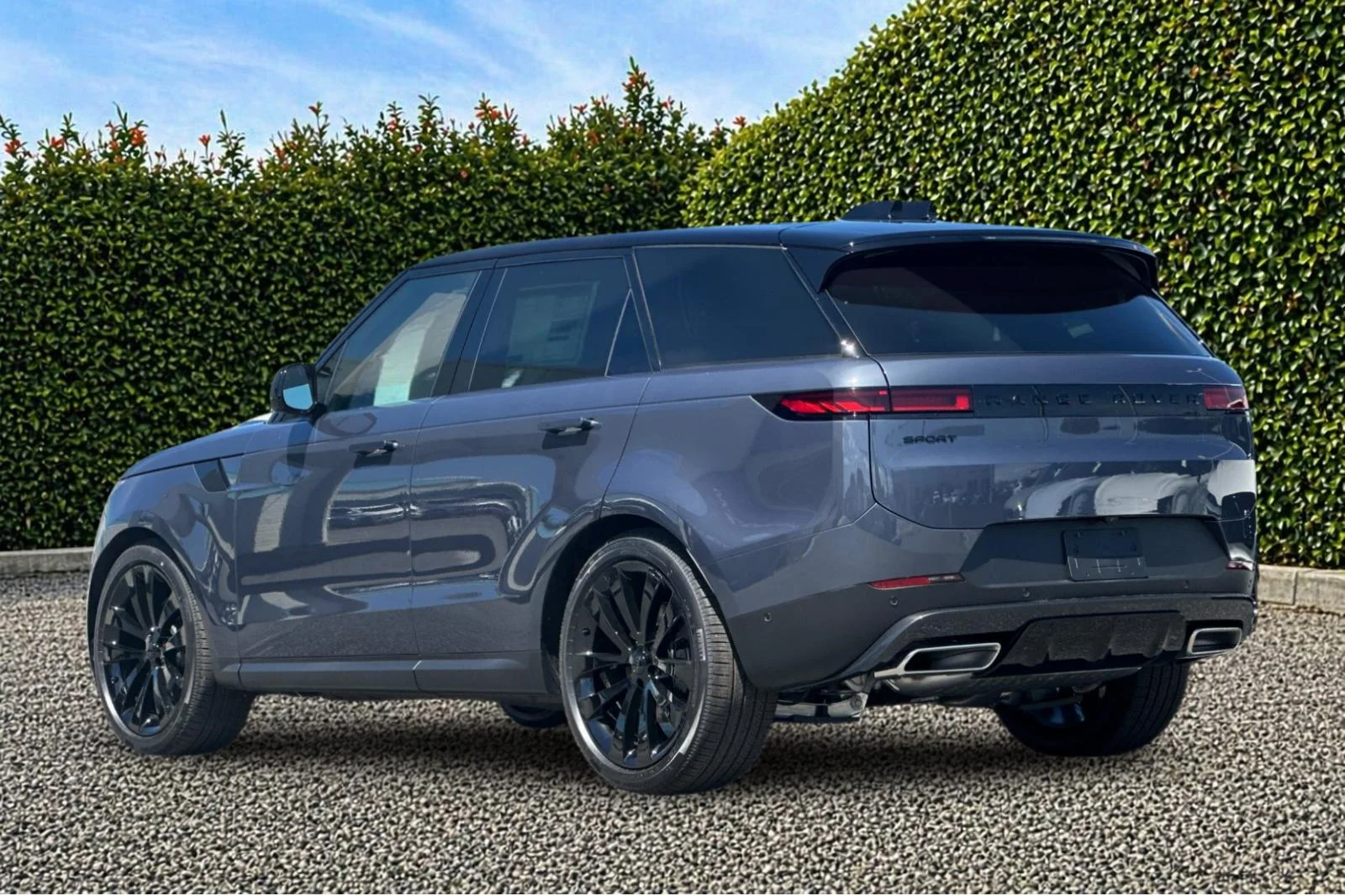 New 2026 Varesine Blue Land Rover SE image 4