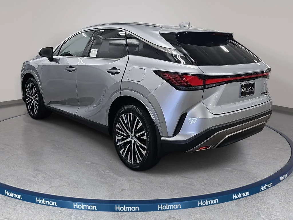 New 2026 Iridium Lexus PREMIUM PLUS image 7