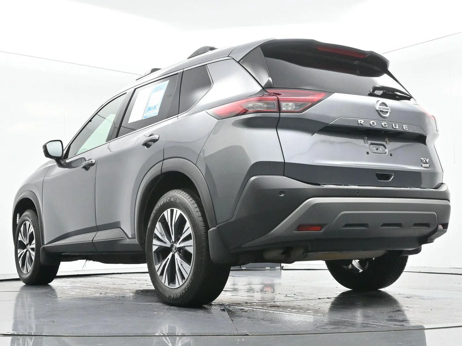 Used 2021 Gun Metallic Nissan SV image 48