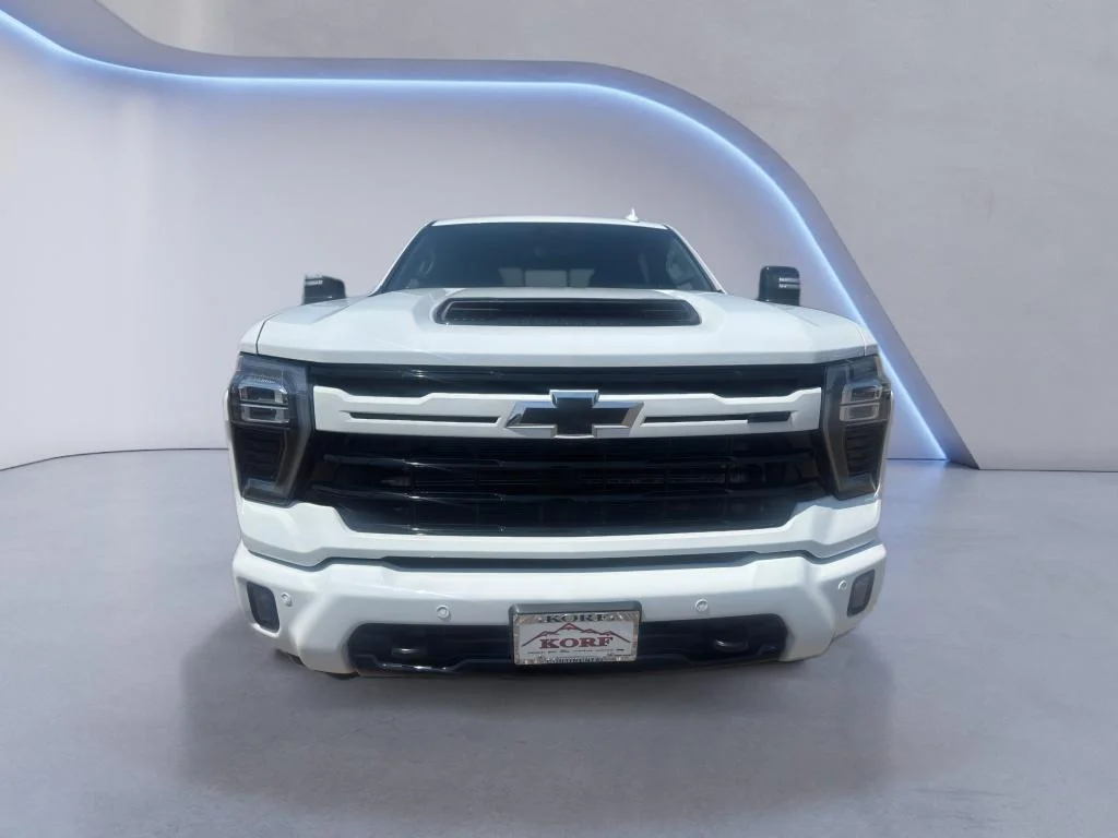 Used 2024 Summit White Chevrolet LTZ image 3