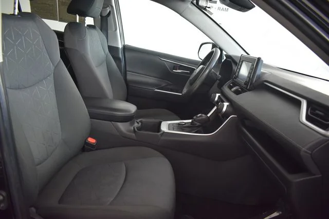 Used 2022 Black Toyota XLE image 14