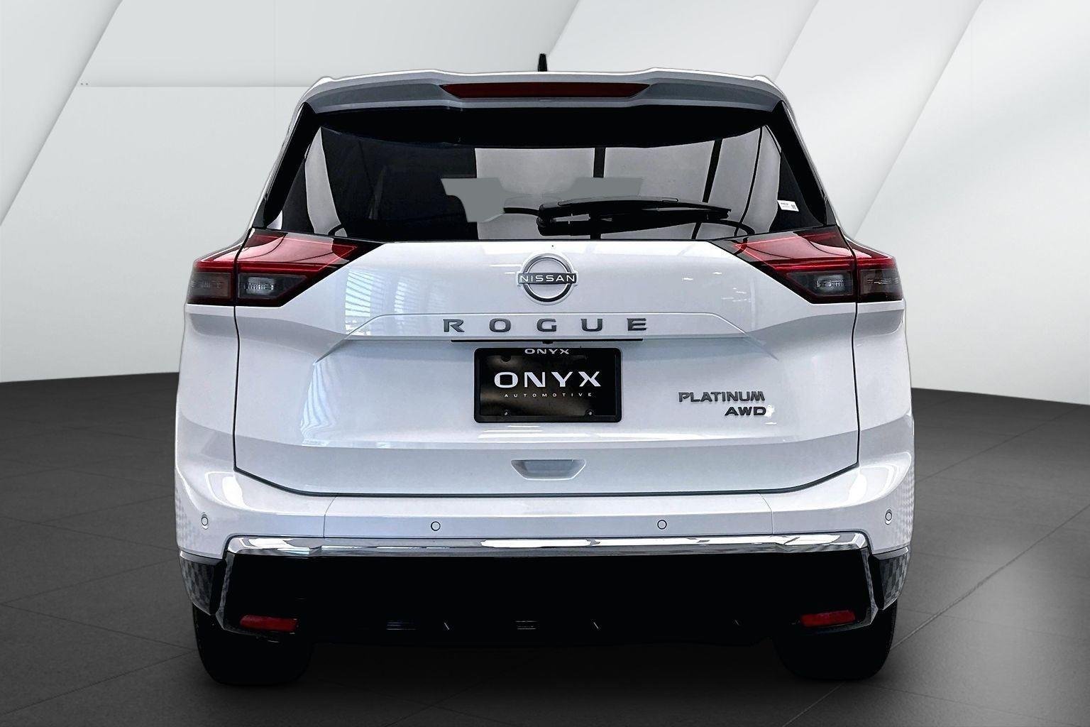 Used 2026 Everest White Pearl Tricoat Nissan Platinum image 7