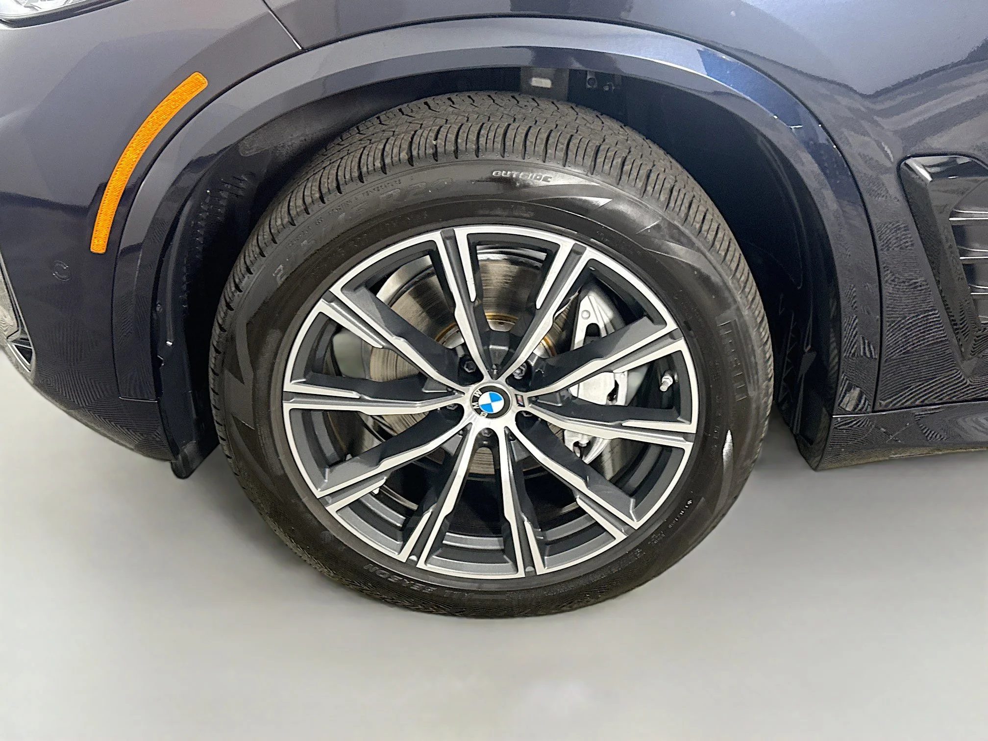 Used 2026 Carbon Black Metallic BMW sDrive40i image 34