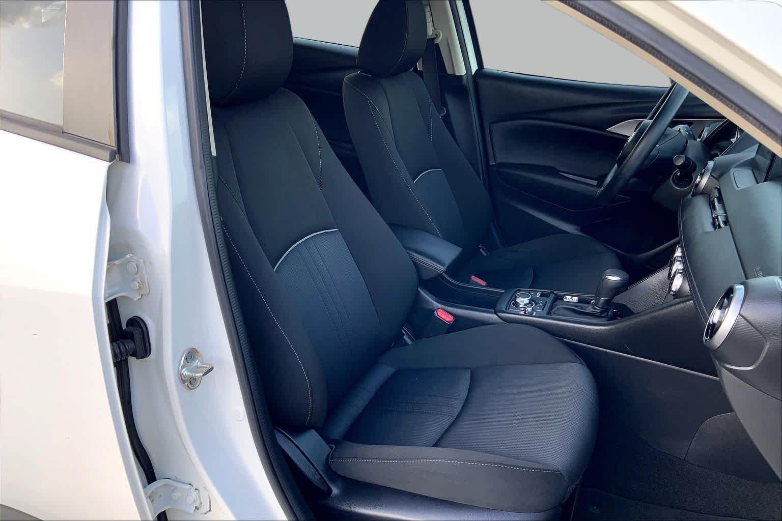 Used 2020 Snowflake White Pearl Mica Mazda Sport image 9